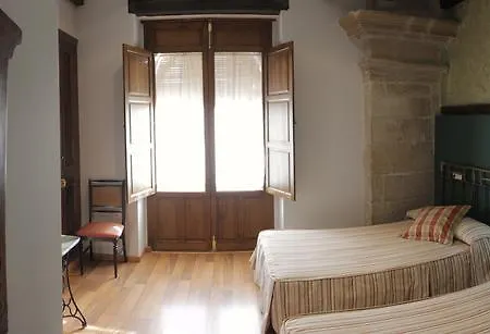 Pensión Hospedería Yamaries Úbeda